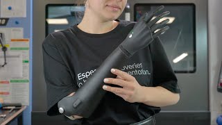 Esper Hand Makes A Hand