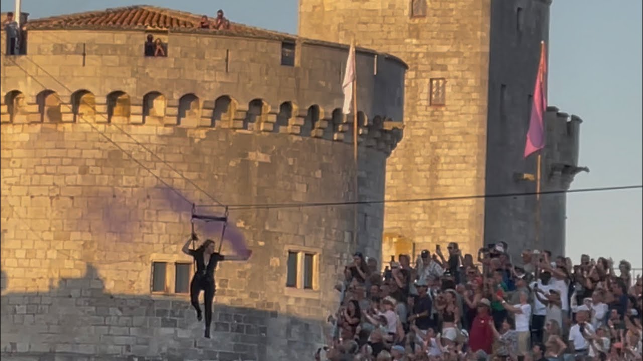 SANTA - Chanter le monde (Live at Francofolies, La Rochelle 10/07/2025)