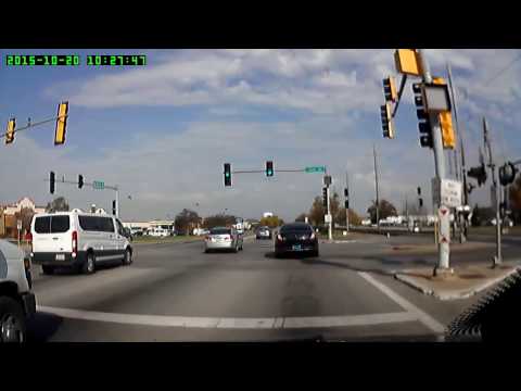 OHARE MIDWAY LIMOUSINE DRIVER CHANGING LINES WITHOUT SIGNAL P 1