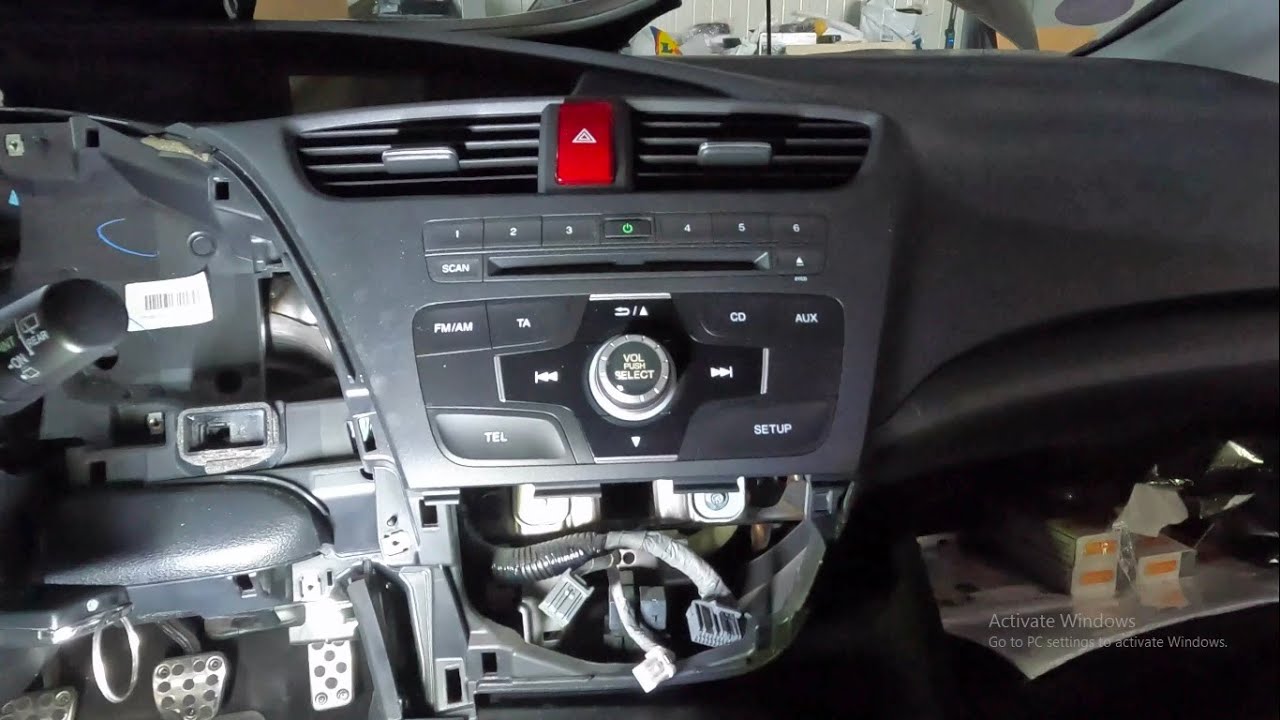 Honda Civic IX Hatchback 2012-2017 How To Remove Original Radio 