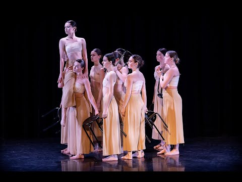 " Stool " C.J.D "In this shirt" The irrepressibles. Camille Perrier danse académie