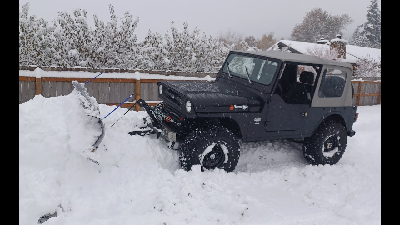 Mahindra Roxor Snow Plowing! YouTube