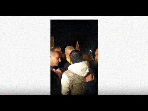 დაპირისპირება ხაზარაძესა და აქციის მონაწილეს შორის: სახლებს რომ ართმევდი ხალხს, მაშინ კაცი იყავი?!