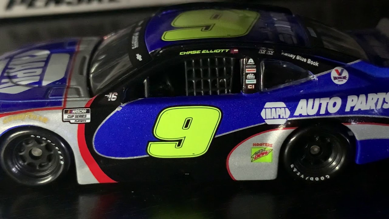 2020 Chase Elliott #9 Napa Throwback Die-cast Review