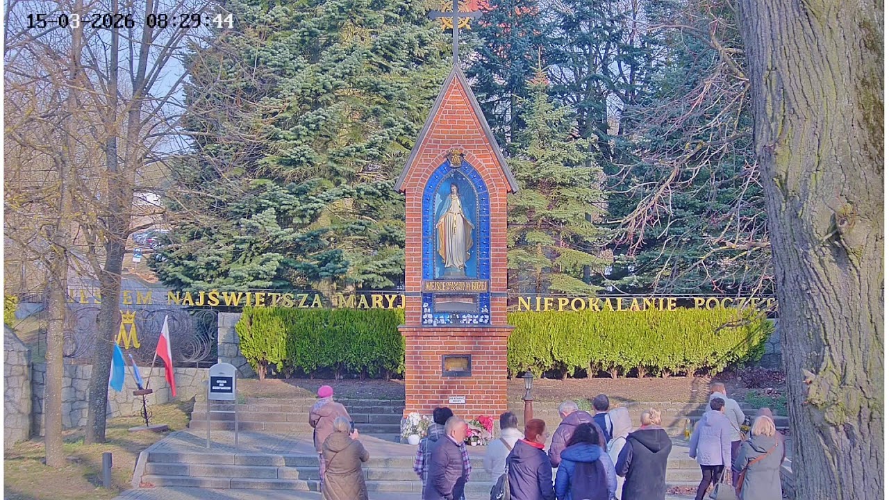 Kapliczka Sanktuarium Matki Bożej w Gietrzwałdzie - miejsce objawień Maryi w 1877 roku