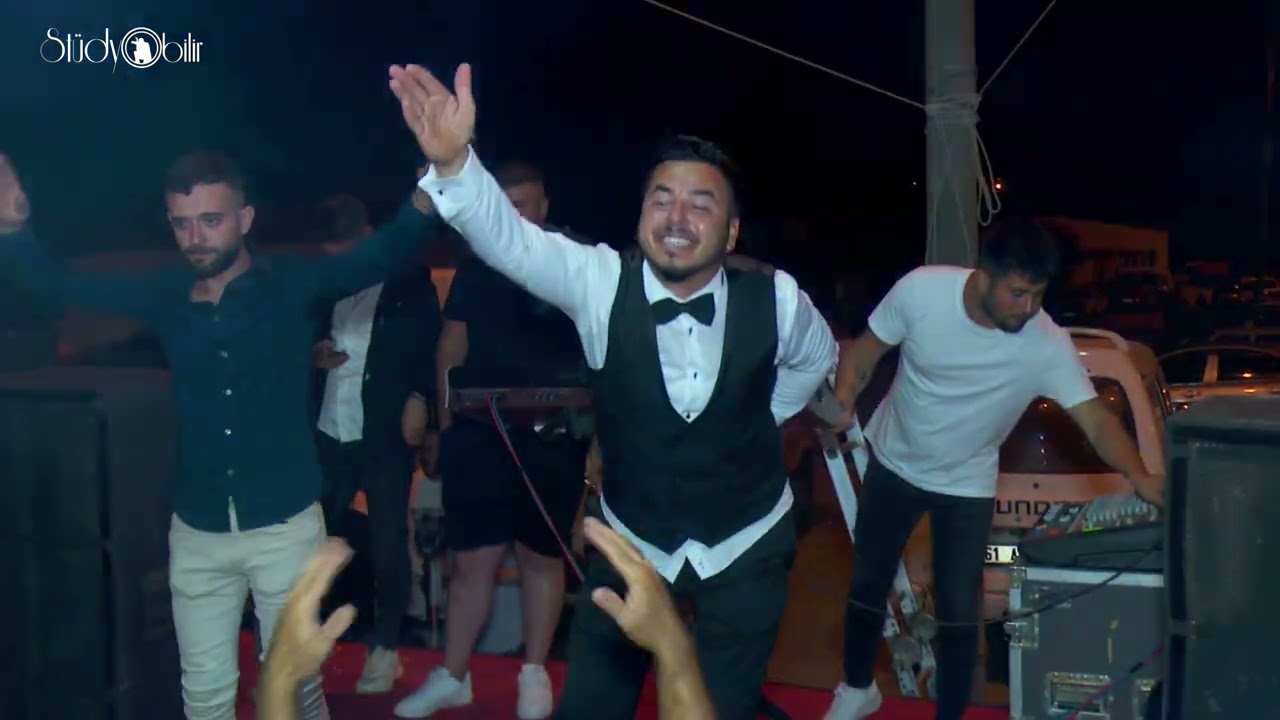 Konser tadında harika bir düğün