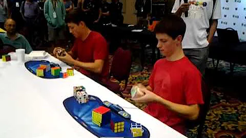 Kevin Hays and Feliks Zemdegs 2x2 7x7 relay