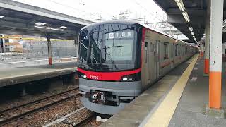 東武スカイツリーライン　普通中目黒行き　東武70090系71795編成　西新井駅にて