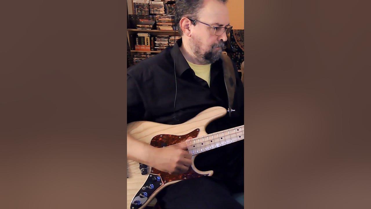 Eventide H90 Slow Flange Chorus on Sadowsky Bass #bass #music #guitarpedals Eventide H90 Slow Flange Chorus on Sadowsky Bass #bass #music #guitarpedals