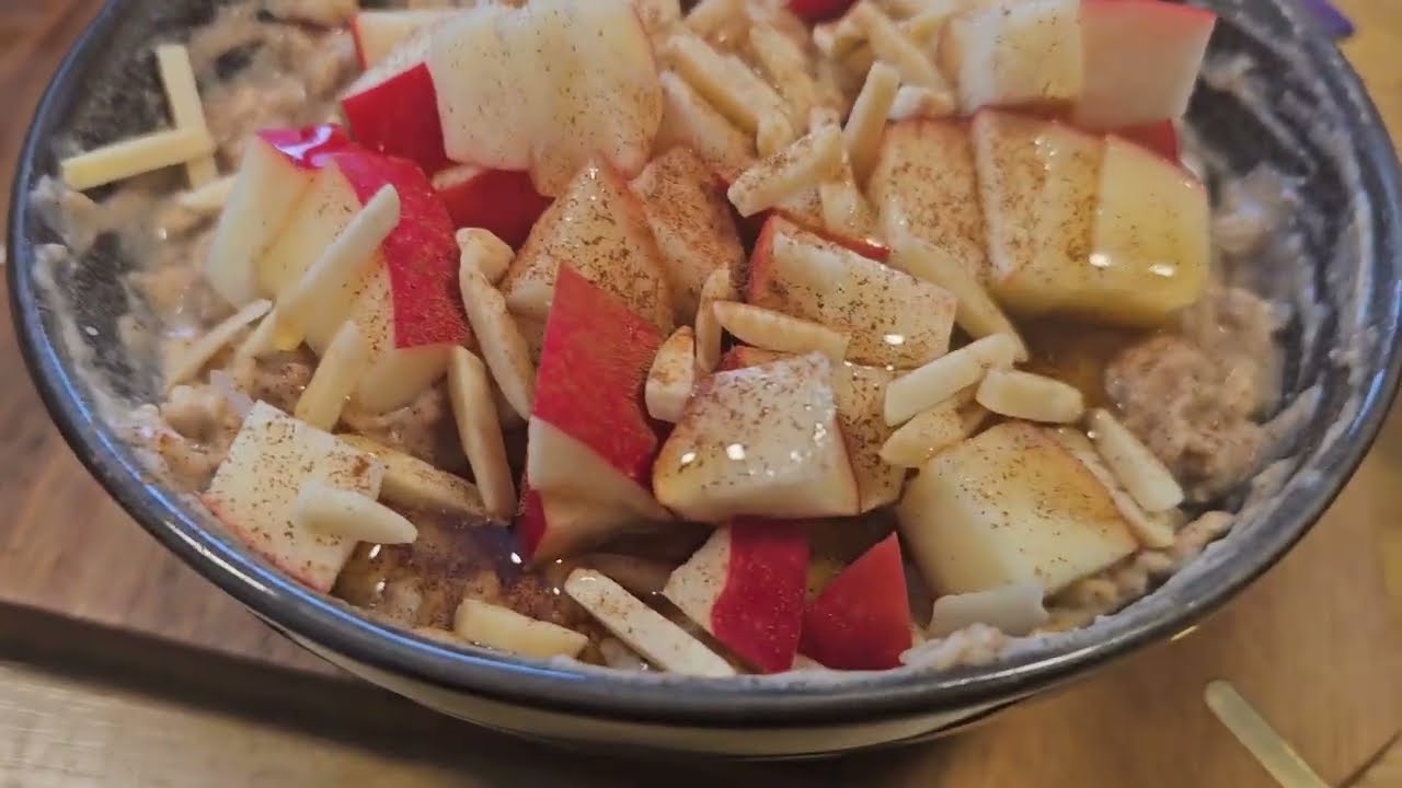 Leftover Makeover: Apple Pie Overnight Oats