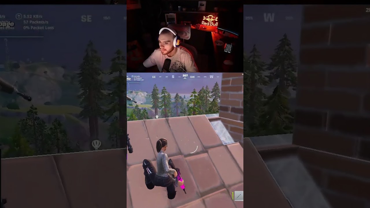 Mongraal gets jumpscared 💀
