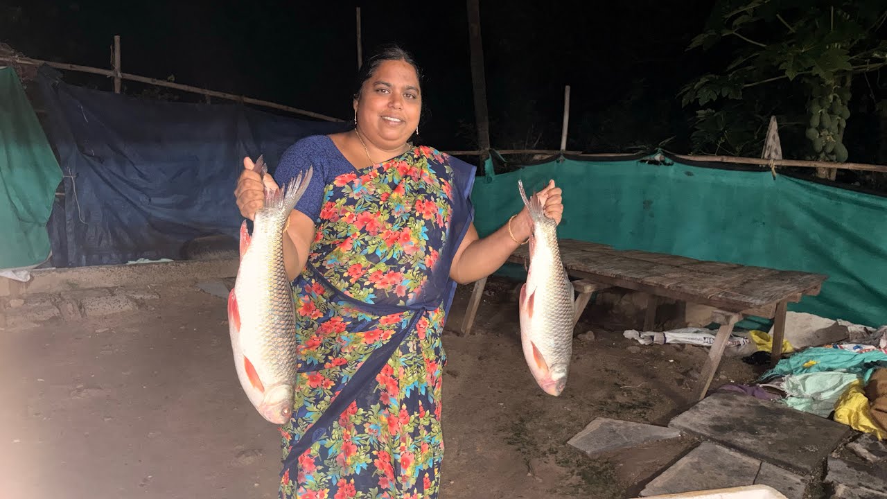 కుమారి ఇంట్లో భీష మీటింగ్ చిన్నోడు అమ్ములు తెచ్చిన ఫారంకోడి నేను వండాను చేపలు పులుసు అమ్ము వండింది 😋