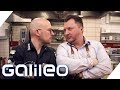 Spitzenkoch vs. Lebensmitteltechniker: Wer kocht besser? | Galileo | ProSieben