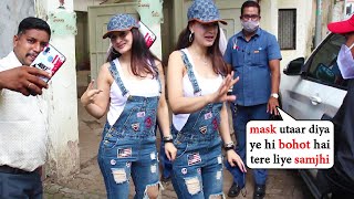 Ameesha Patel Gets ANGRY ON BMC Workers When They Ask Her To Remove The Mask In Front Of Media