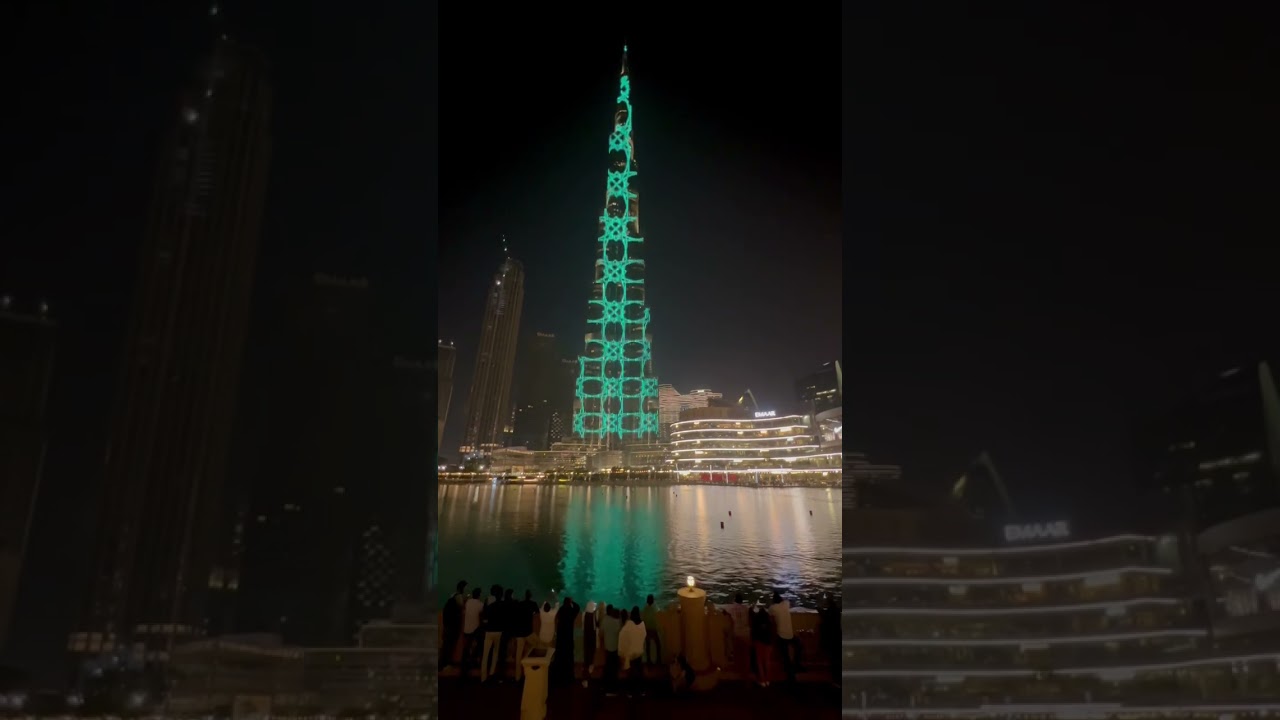 Burj Khalifa lighting up - Dubai