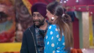 Emotional moment for housemates as their family members leave the house | Bigg Boss 16 | Colors