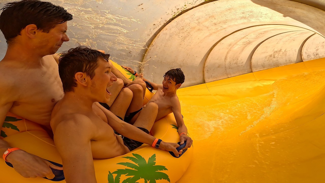 Līvu Akvaparks Jūrmala - Желтая горка | Dzeltenais slidkalniņš | Yellow Rafting Slide POV