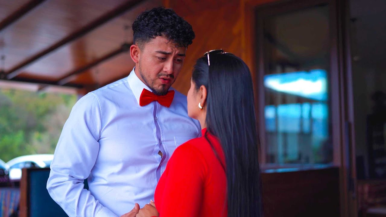 El amor de su vida de su infancia apareció cuando estaba a punto de casarse