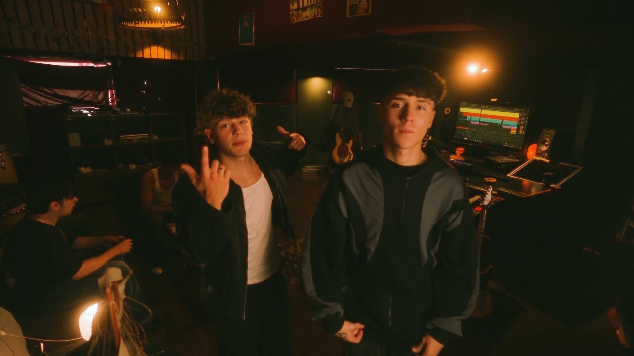 Gvtz, Ema - Quedate Cerca (Video Oficial)