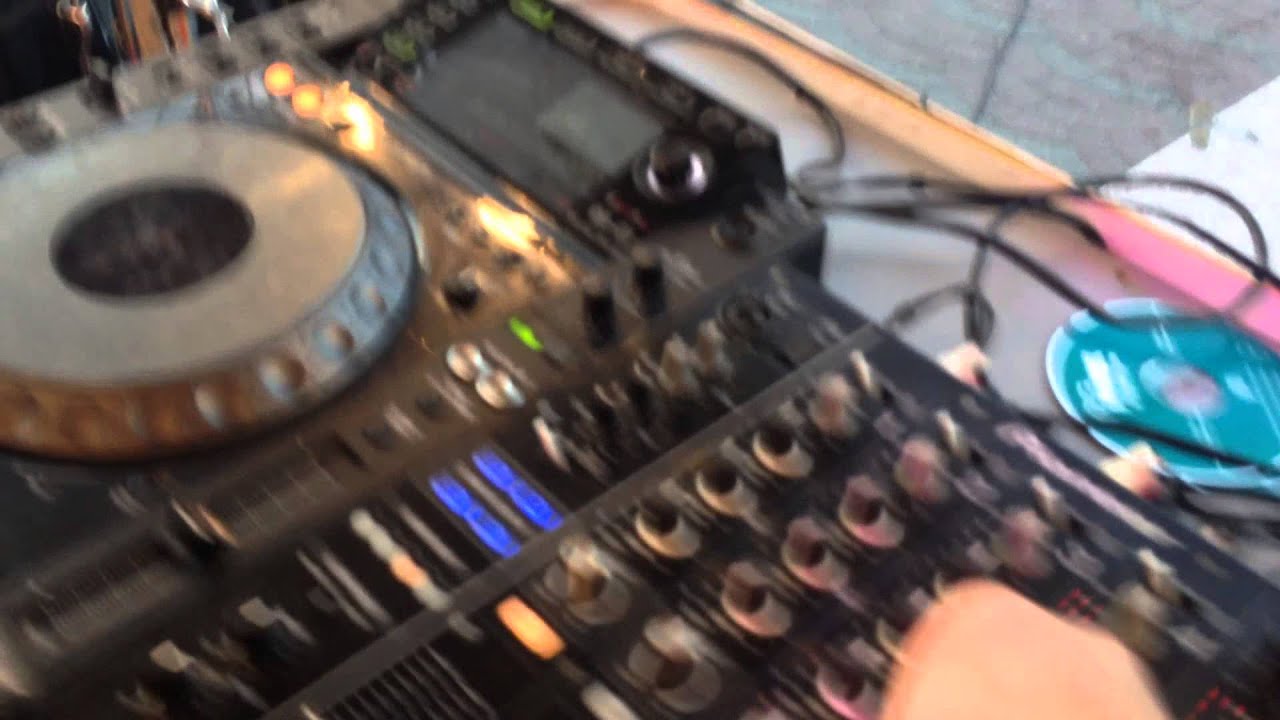 Селфи видео со сцены OASIS 2015 (за 5 мин до окончания)