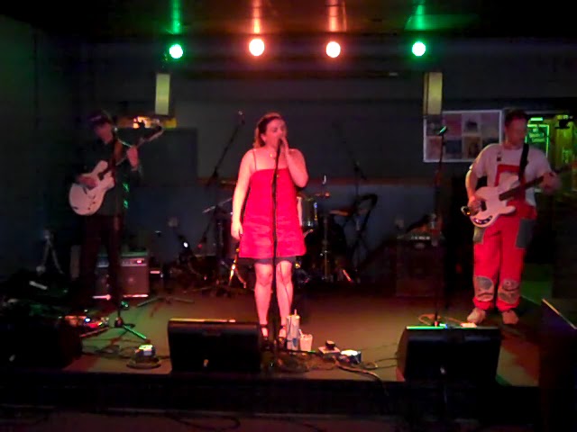 Wish Queen -- Intro adlı videoyu YouTube'da izle Wish Queen -- Intro adlı videoyu YouTube'da izle