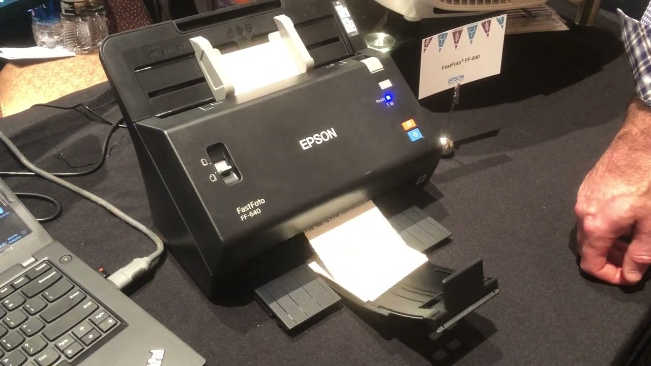 CES2018: The Epson FastFoto FF-640 - scans a picture a second!