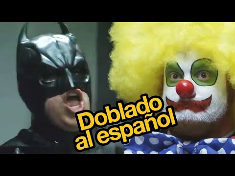 Video: ¿Quién interpreta a batman collegehumor?