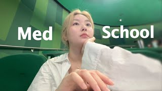 I became a fresher again✨ induction, lectures and our new family Nessie! | UK London med school vlog