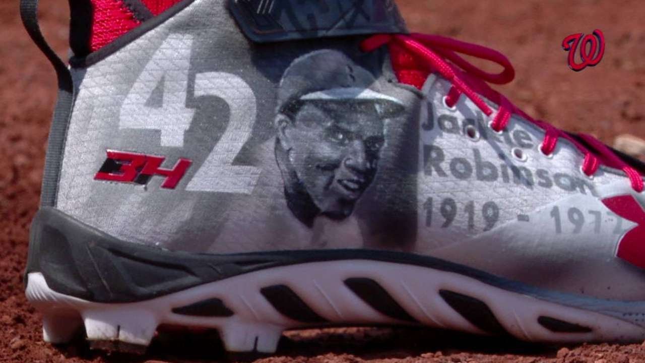 jackie robinson cleats