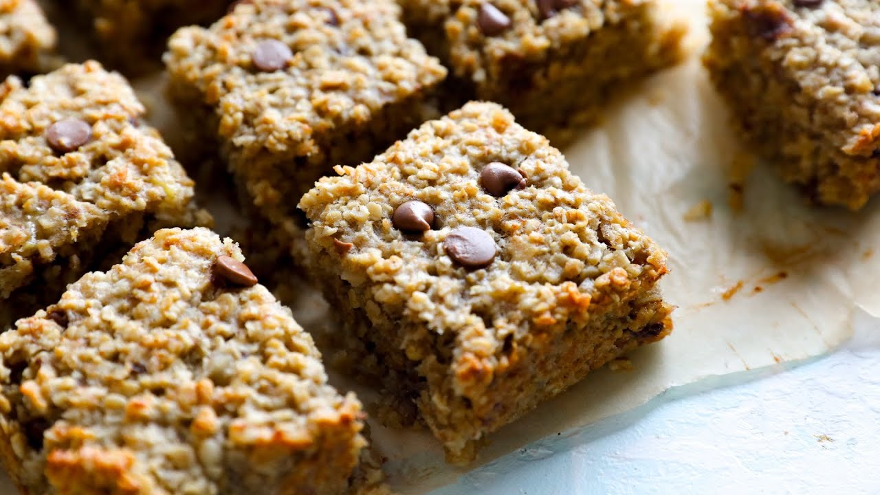 Irresistible Oatmeal Cookie Bars