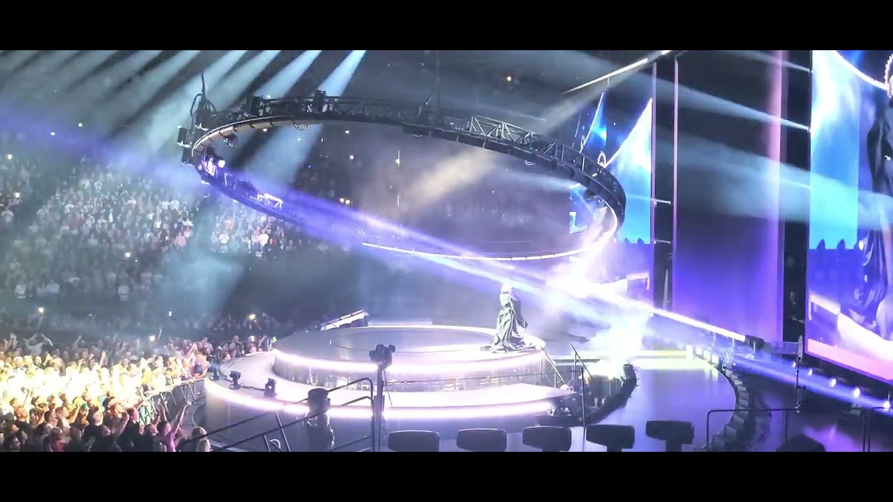 Madonna - Nothing Really Matters 13.11.2023 Live Accor Arena Paris ...