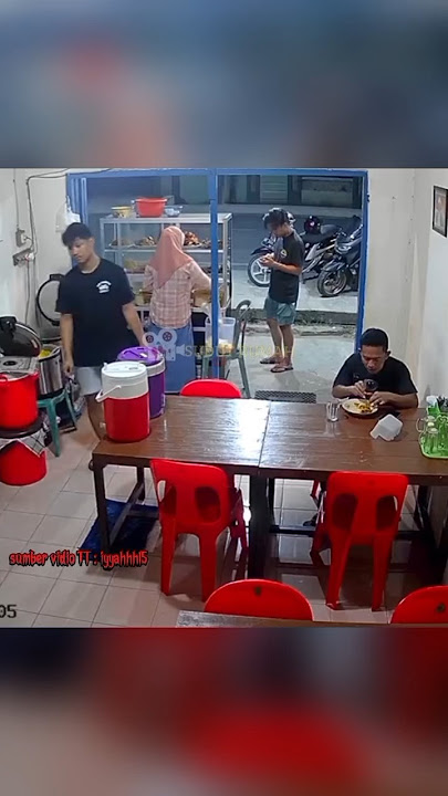 KEJADIAN DI WARUNG MAKAN, UNTUNG ADA CCTV!😱 #trending #viralvideo #shorts #horror #creepy #jin