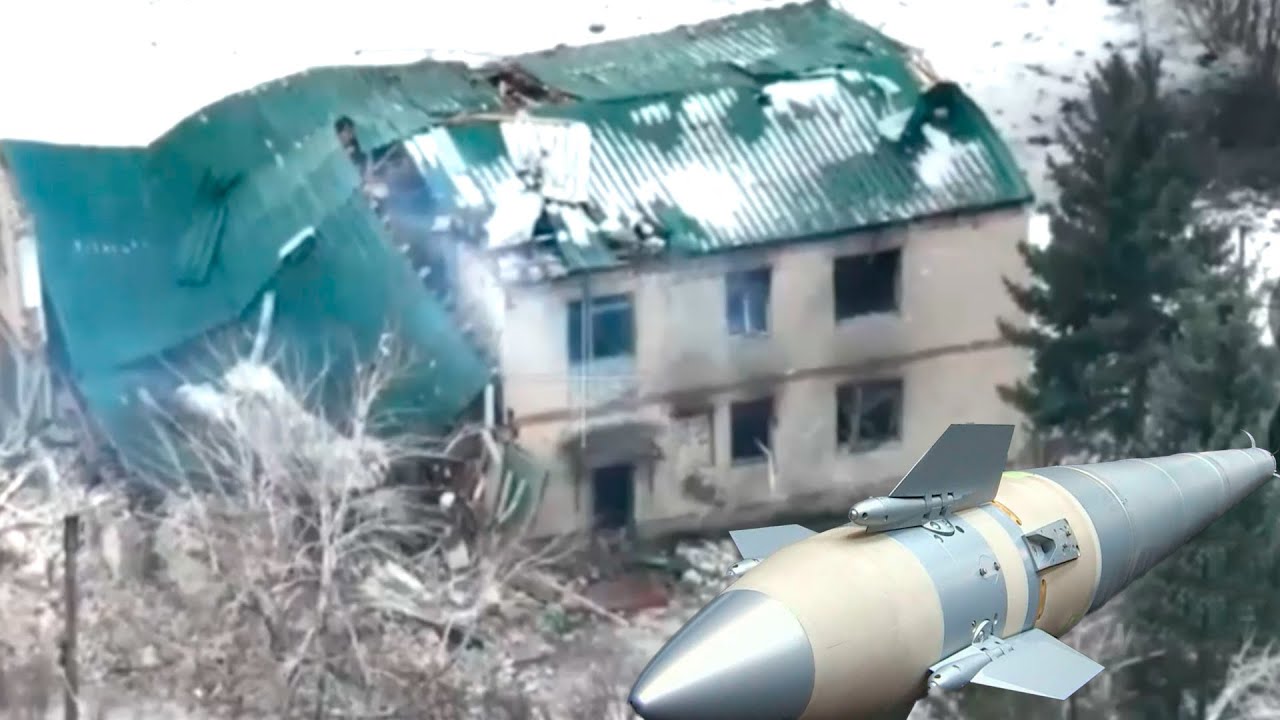 Удар РСЗО Торнадо-С в здание ВСУ в Гуляйполе