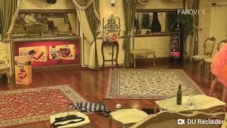 Dina Bije Enisu, Enisa Mrtva Pijana