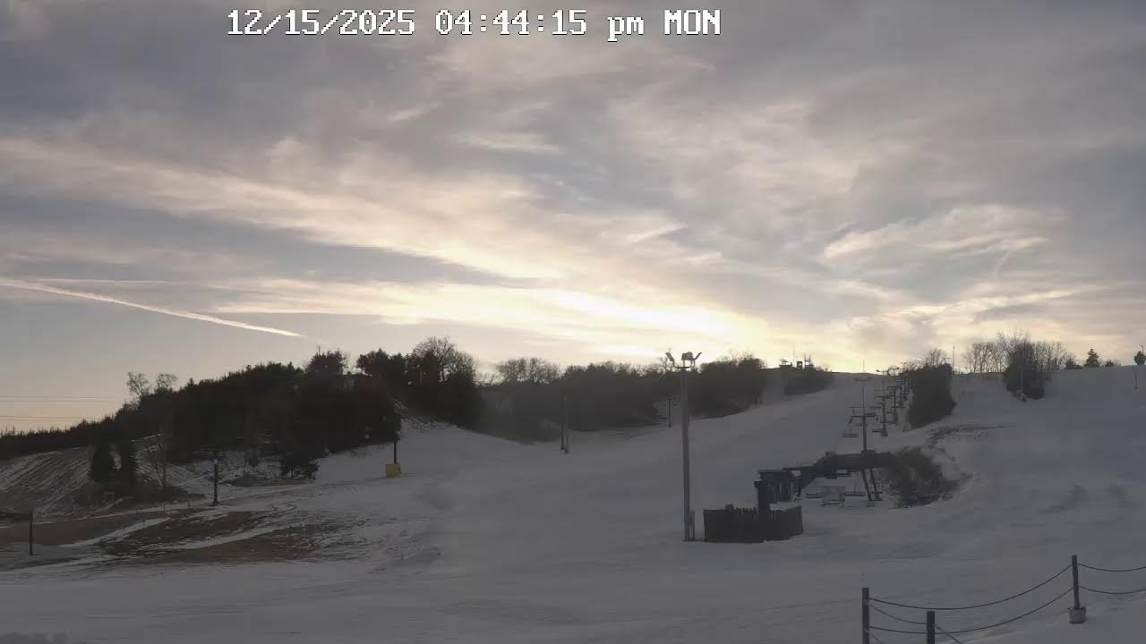 Crescent Hill Live Webcam 25-26 Season