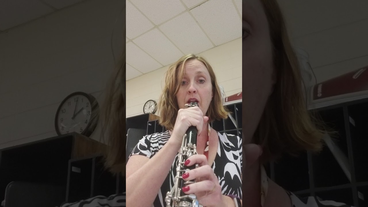 Hot Cross Buns for clarinet