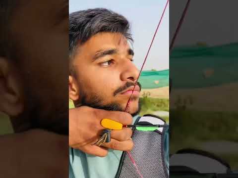 वीडियो: तीरंदाजी में कैसे शूट करें: 10 कदम (चित्रों के साथ)