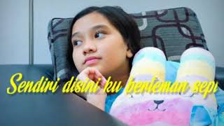 Story Wa galau_(salam dariku_cover Galih bangun ft. Monica)