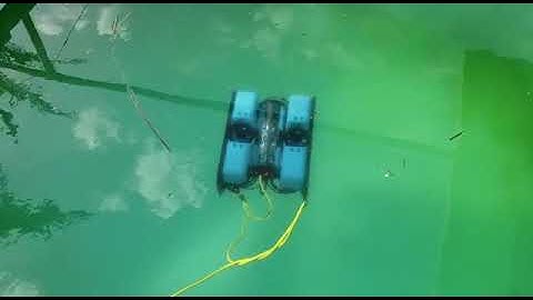 Blue Rov 2 pool test