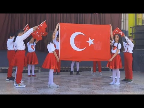 23 Nisan Hep Seninleyiz Türkiye Gaziantep Fatih Sultan Mehmet İlkokulu 3-I Sınıfı