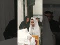 لحظة تناول اطفال مدارس الاحد بيد ابونا الموقر ابونا دانيال