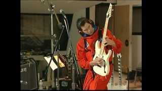 Paul Gilbert - SCARIFIED - (from Space Ship One Live)