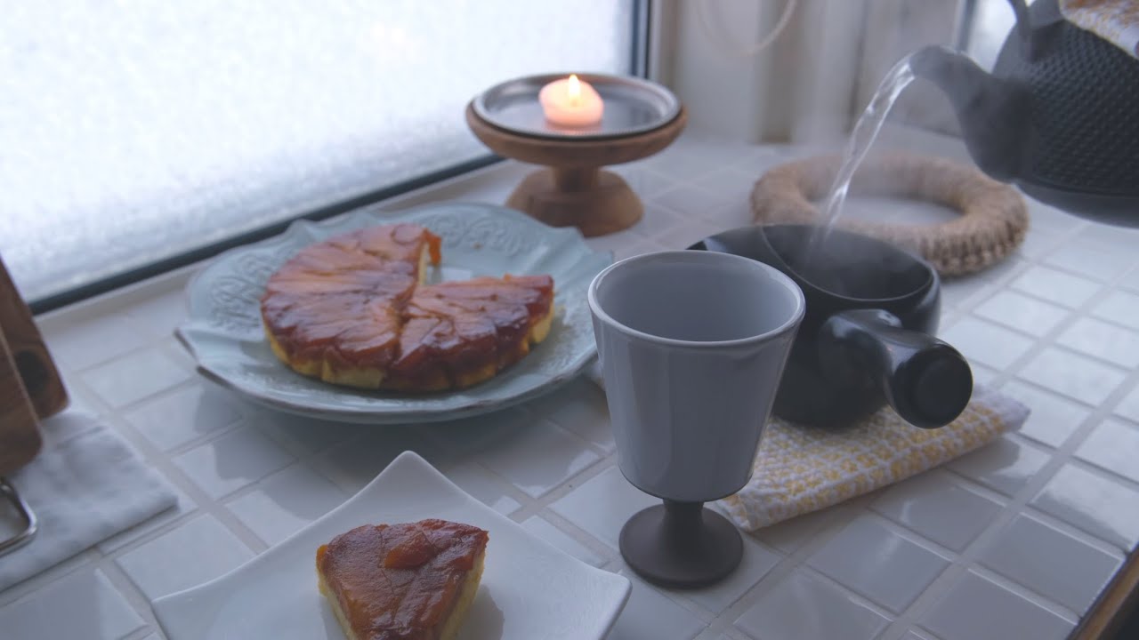 [Видеоблог о стиле жизни] Как провести снежный день дома / Чтение, выпечка, шитье