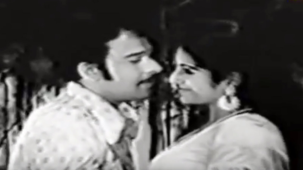 Malayalam Evergreen Romantic Film Song  Swayamvarathinu  Utsavam  K J Yesudas S Janaki