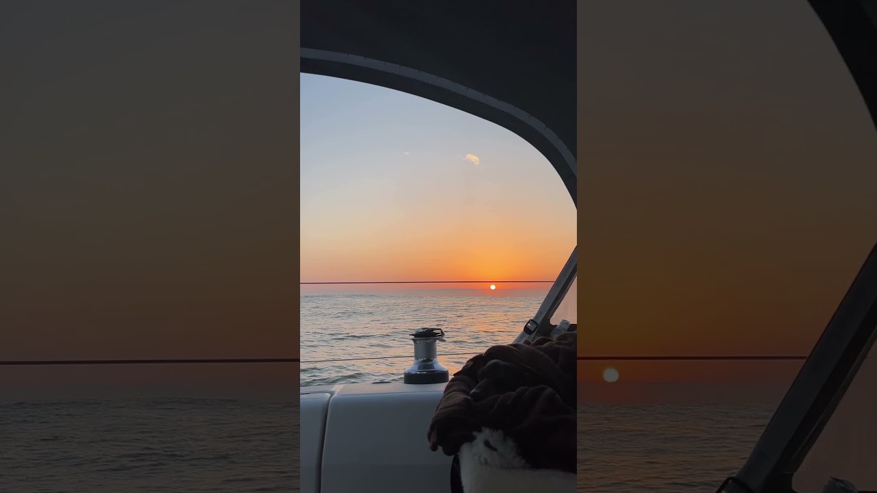 Best part about night sailing: #sunrise #sailing #sailinglife #boatlife
