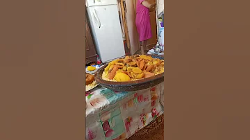 بنات ماما طيبت لنا الكسكس وجلديد وزوين والله البنات الله 