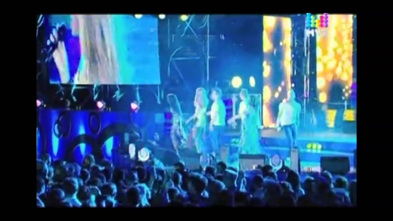 Вера Брежнева - Любовь спасет мир (Живой звук, Алматы) - YouTube