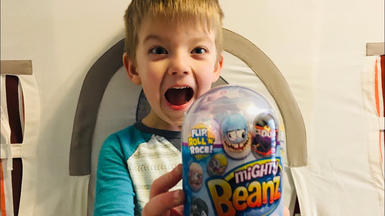 Mighty Beanz Flip Roll N’ Race