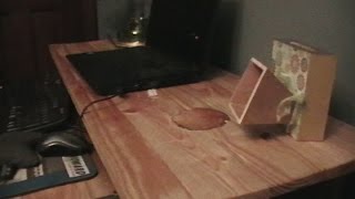 DIY Pallet Wood Computer Desk