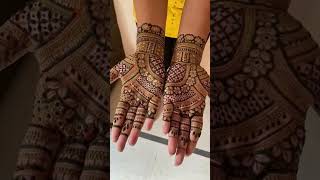 made by me my client #henna #tuba qureshi #mehndi #beautiful #hennadesign #dailyvlog #bridalmehndi 💗